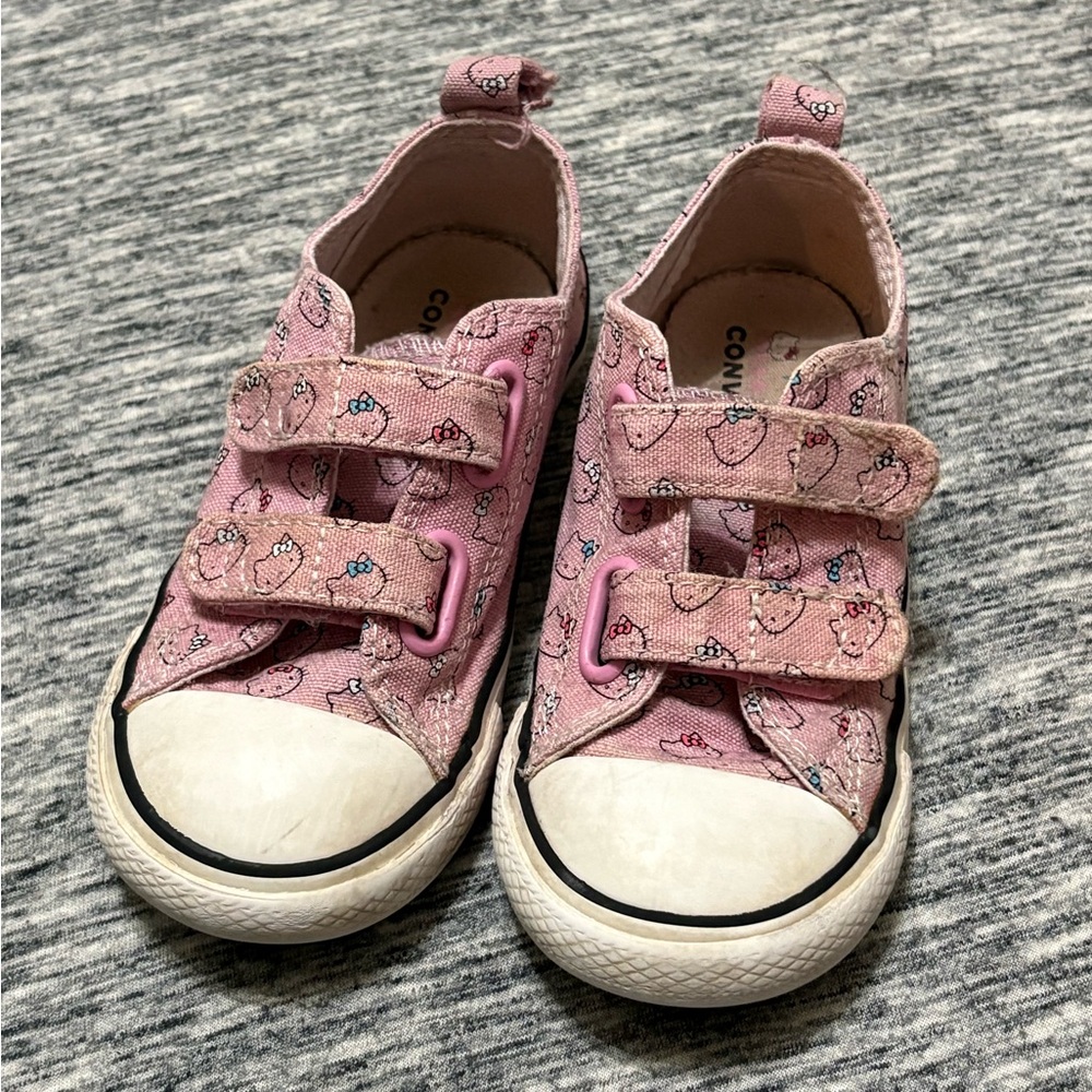 Converse Pink Hello Kitty Print Kids Velcro Sneakers Size 10 US